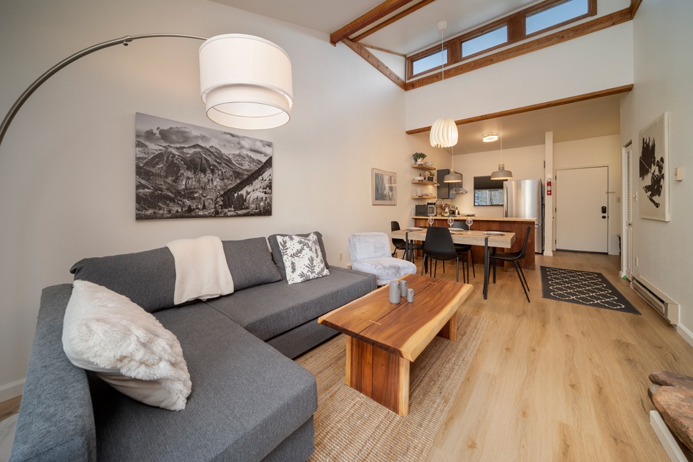 Stay Grand Lake Banner