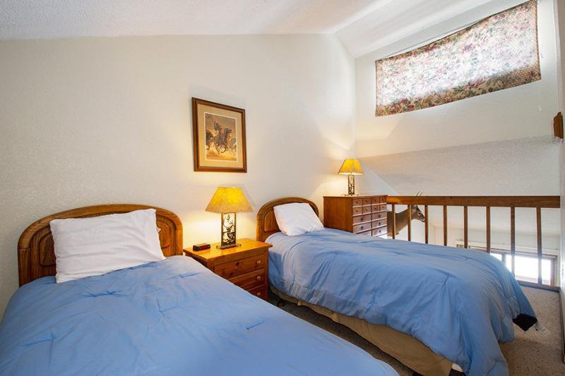Resort StayWinterPark Meadow Ridge bedroom